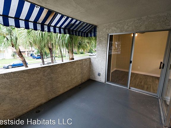 3rd image of 3537 Clarington Ave #10