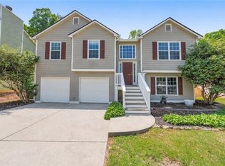 2612 Lake Park Bnd, Acworth, GA 30101