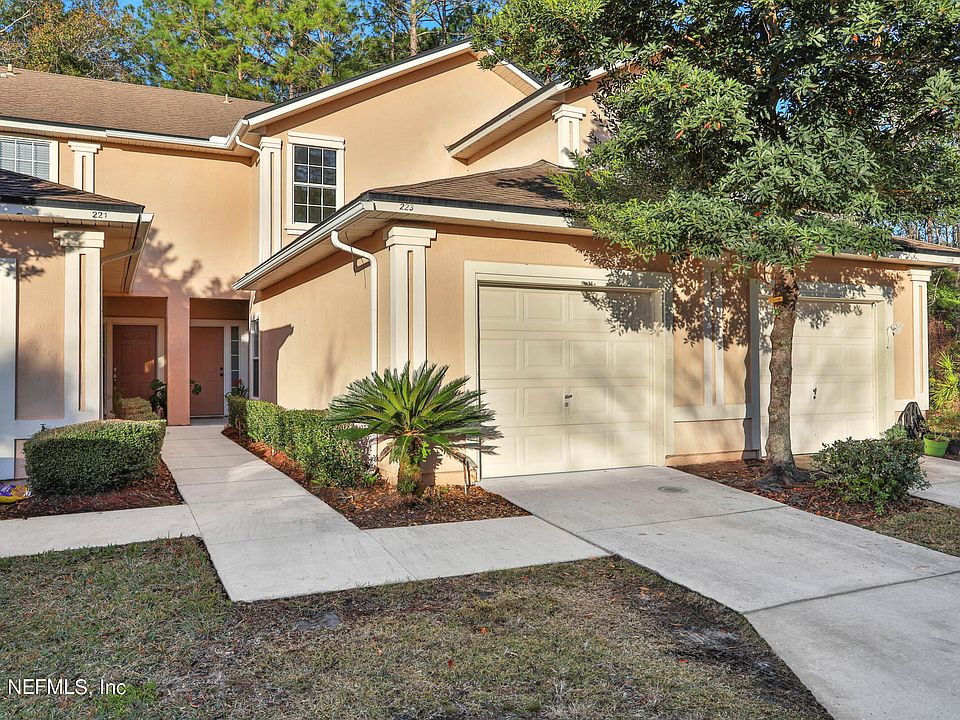 1st image of 223 NORTHBRIDGE Court