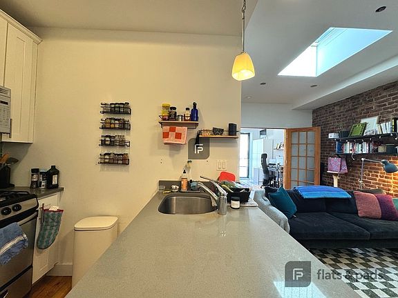 4th image of 564 Sterling Pl APT 4A