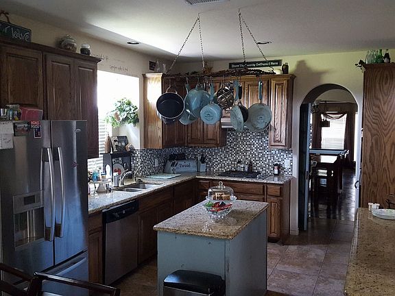 4th image of 2710 Old Stables Dr
