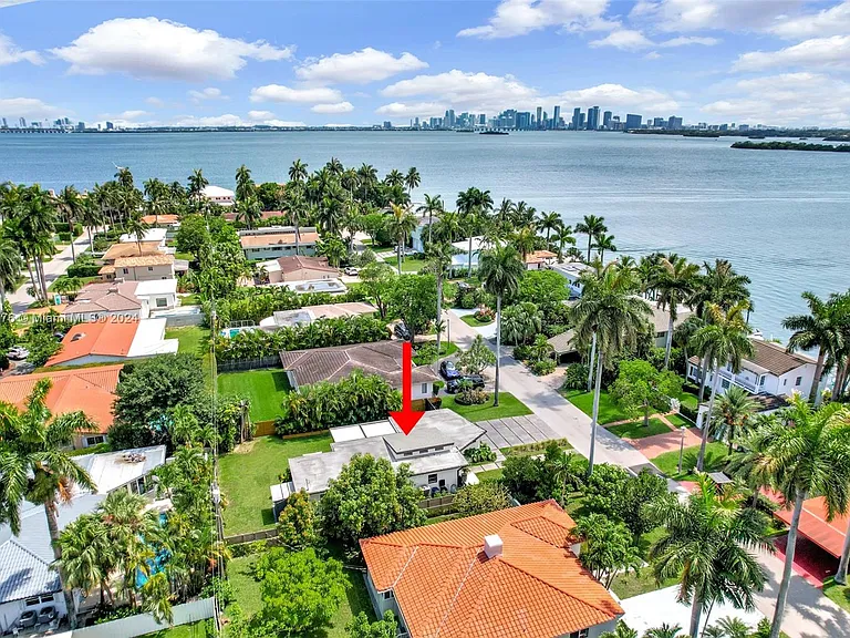 7531 Miami View Dr — Photo 26