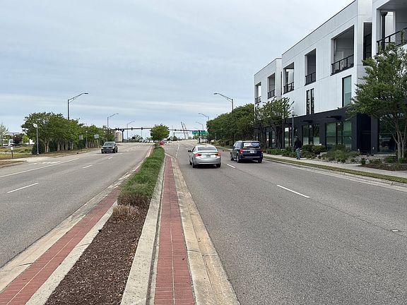 5th image of 1008 N 3rd St