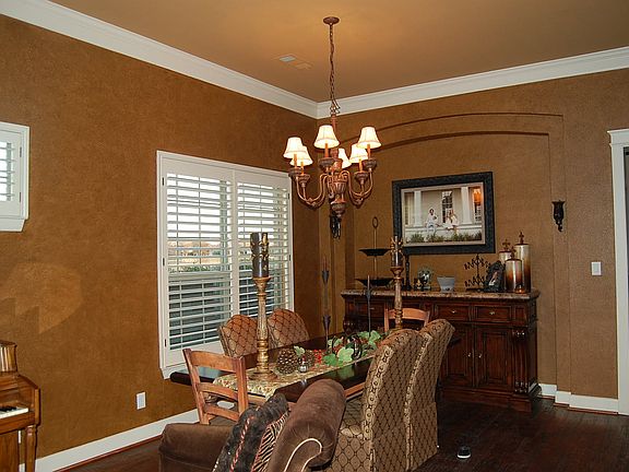 5th image of 8012 Winscott Dr