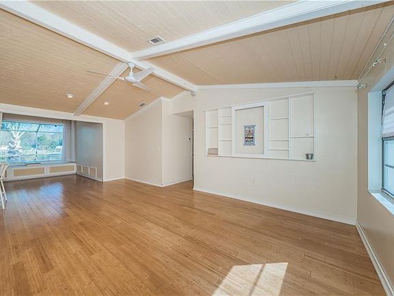 5th image of 1304 Mandarin Dr