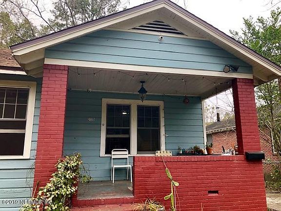 3rd image of 3109 College St