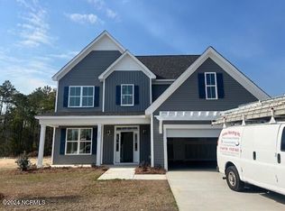 827 Cooke Dr, Hubert, NC 28539