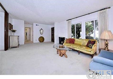 4th image of 5682 Carnegie St