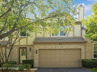 4638 N Sapphire Dr, Hoffman Estates, IL 60192