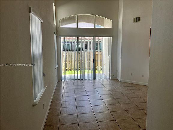 4th image of 11482 NW 80th St #11482
