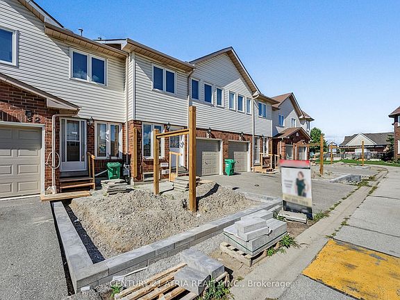 4th image of 1485 Torrington Dr #33