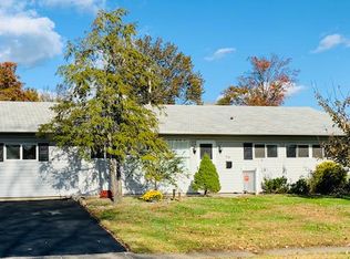 76 Black Walnut Rd, Levittown, PA 19057