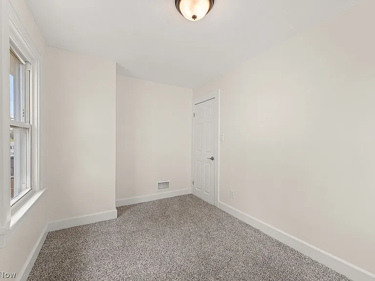 14016 Lakota Ave — Photo 21