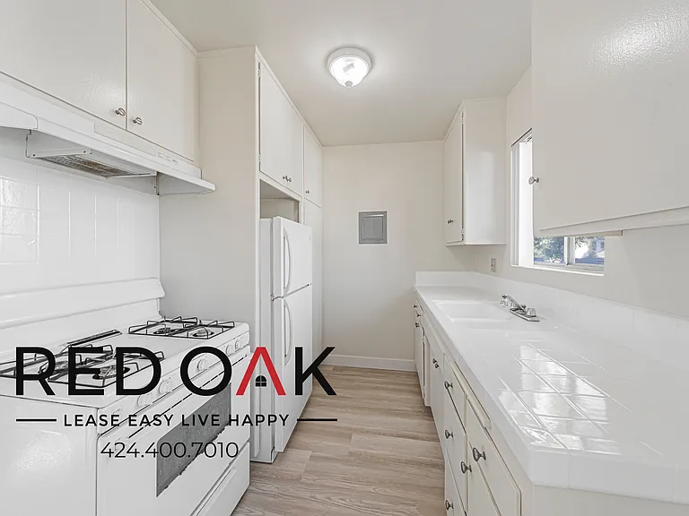 400 N Mentor Ave #3 — Photo 9