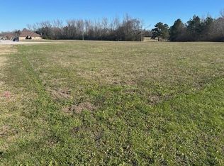 Walden Dr, Columbus, MS 39705