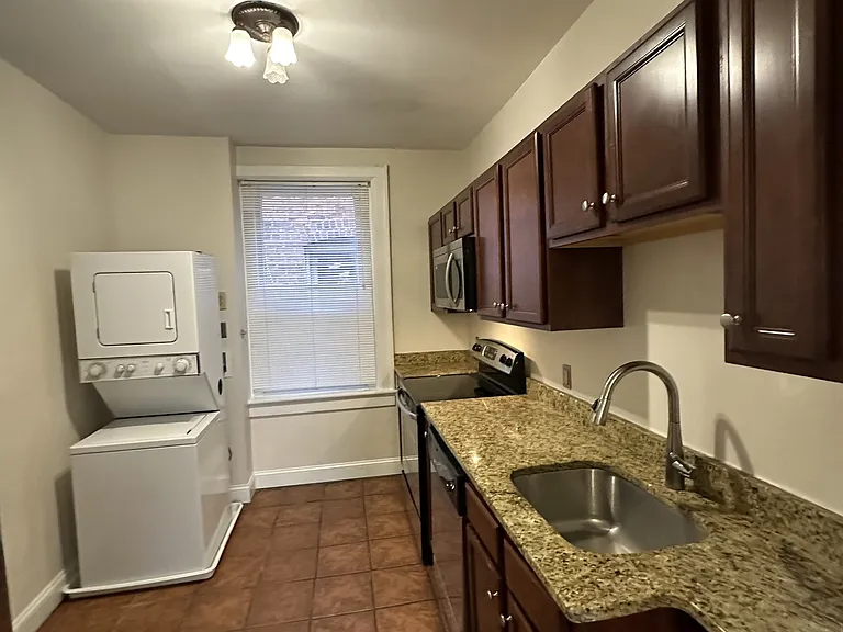 2902 Monument Ave — Photo 15