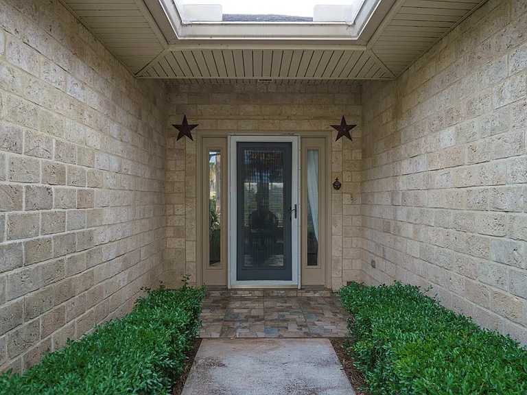 12 Golf House Rd — Photo 2