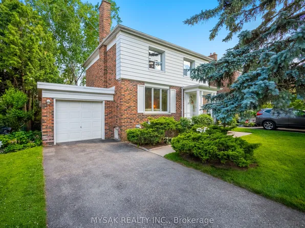 21 Oak Hampton Blvd, Toronto, ON M9A 2T9
