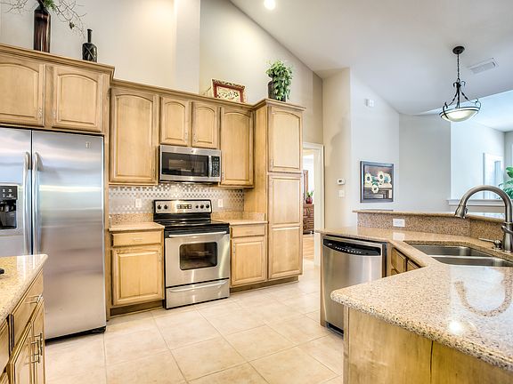 5th image of 2301 Upland Way