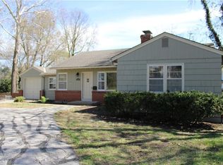 6225 Mission Rd, Fairway, KS 66205