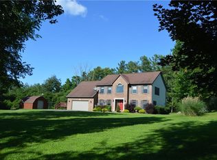 123 Ridgecrest Dr, Freeport, PA 16229