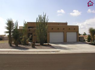 3945 Suncreek Ct, Las Cruces, NM 88012