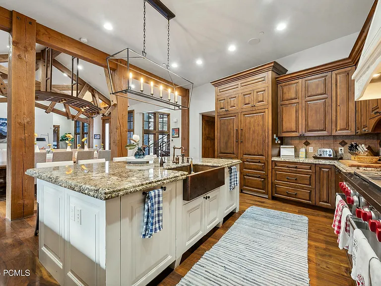2520 Bear Hollow Dr — Photo 17