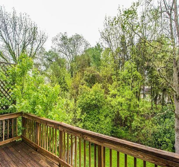 7803 Brookview Ct — Photo 8