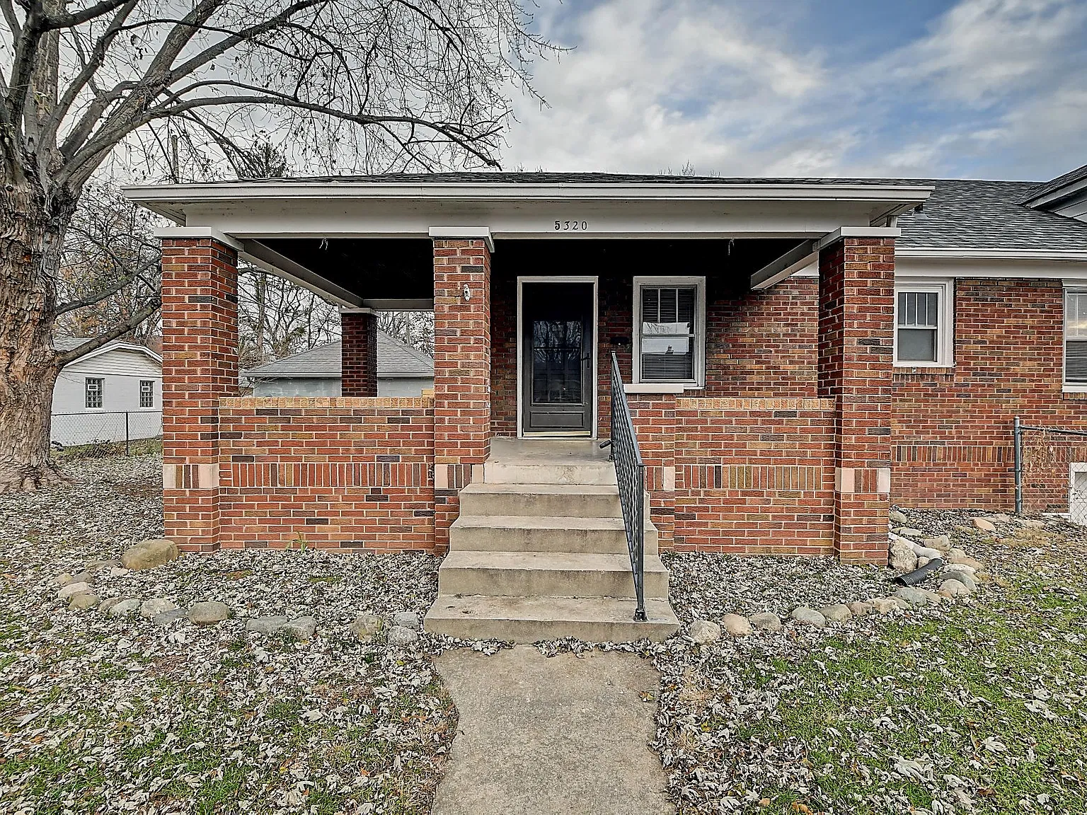2 bed, 986 sqft, $1,300 — Photo 3