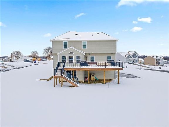 3rd image of 156 Heathfield Dr