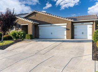 1662 Oak St, Los Banos, CA 93635