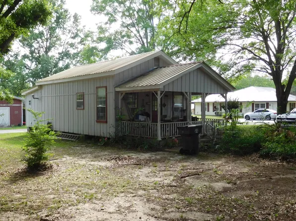 9 McClelland Cir, Purvis, MS 39475