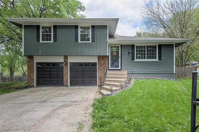 1st image of 1404 S Lindenwood Dr