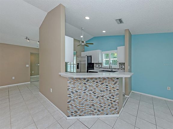 4th image of 621 MARCUS STREET #41