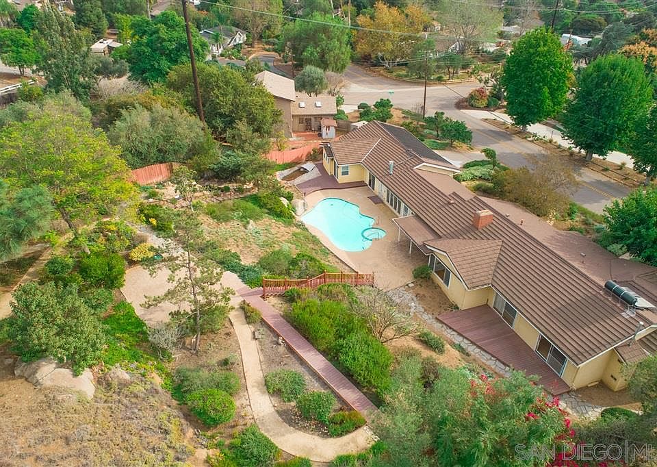 2nd image of 11290 Lorena Ln