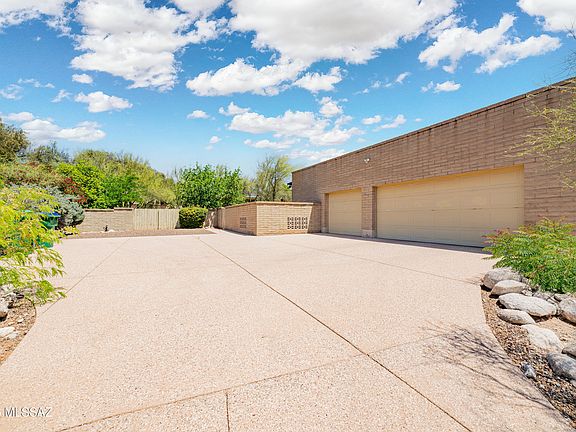 3rd image of 8421 E Fernhill Dr
