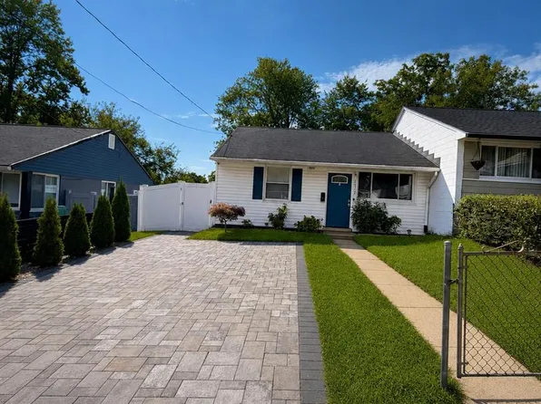 2312 Matthew Henson Ave, Landover, MD 20785