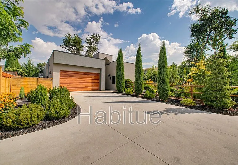 6172 N Pierce Park Ln — Photo 1