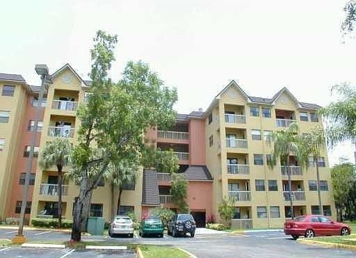 1st image of 8333 Lake Dr #8333