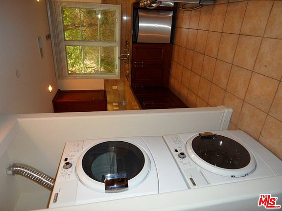 5th image of 1120 21st St Unit 1