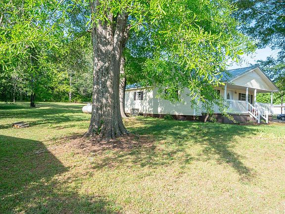 3rd image of 1106 County Road 213