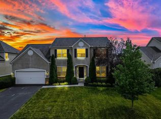 2122 Alum Crossing Dr, Lewis Center, OH 43035