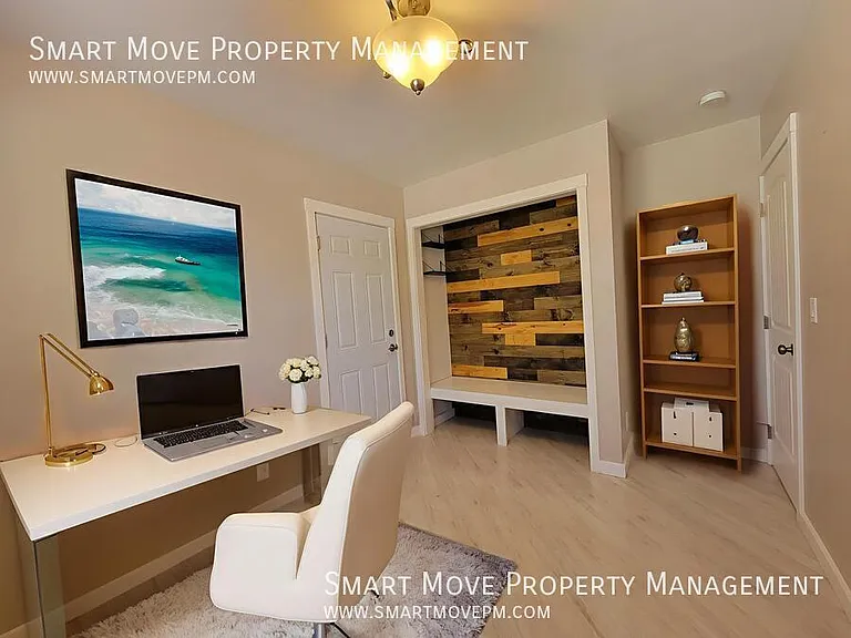 2705 E Mendota Dr — Photo 15