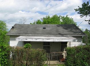 533 Fairview Dr, Saint Albans, WV 25177