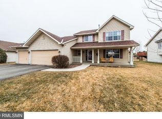 724 Heritage Trl, Jordan, MN 55352