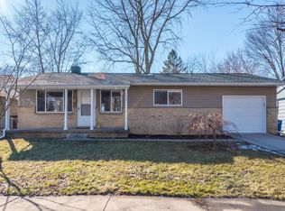 1039 Westaire Way, Ann Arbor, MI