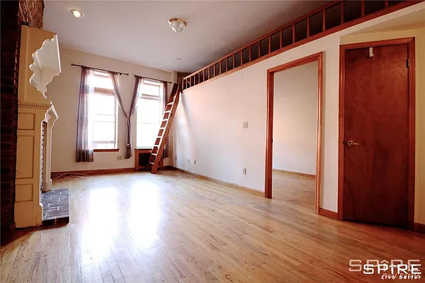 Rented by Spire Group | media 18