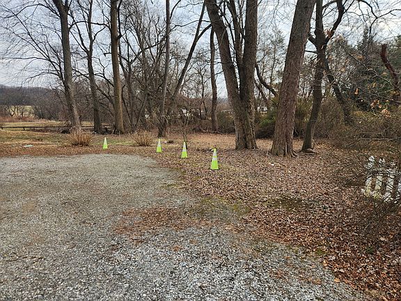 4th image of 418A McFarlan Rd