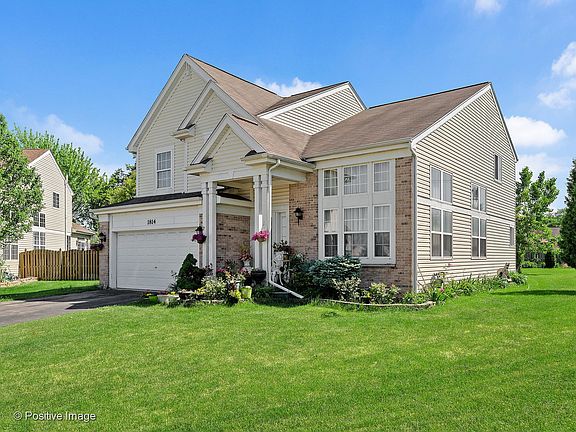 2nd image of 1814 Balmoral Ct