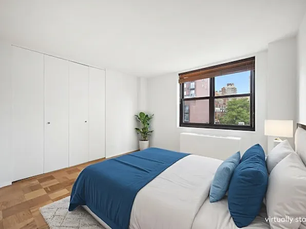 200 East 90th Street image 3 of 4